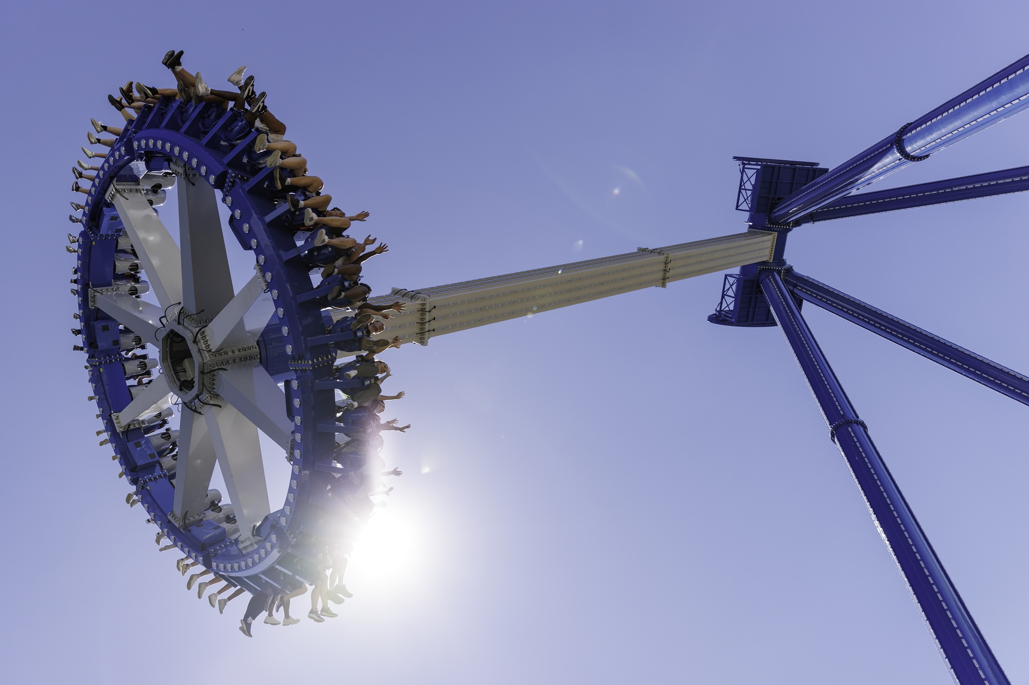 Zamperla Opens Giga Discovery at Six Flags Great America | Zamperla